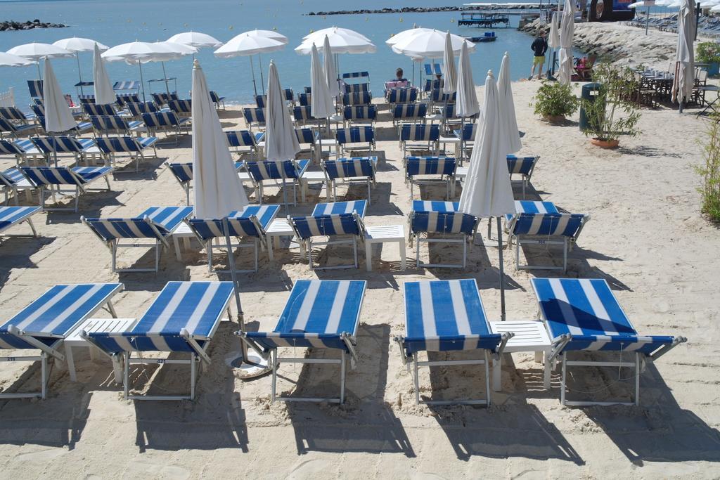 Villa Soraya , Quiet Location With Big Garden Near Beach And Old Town Of Nice Exterior photo