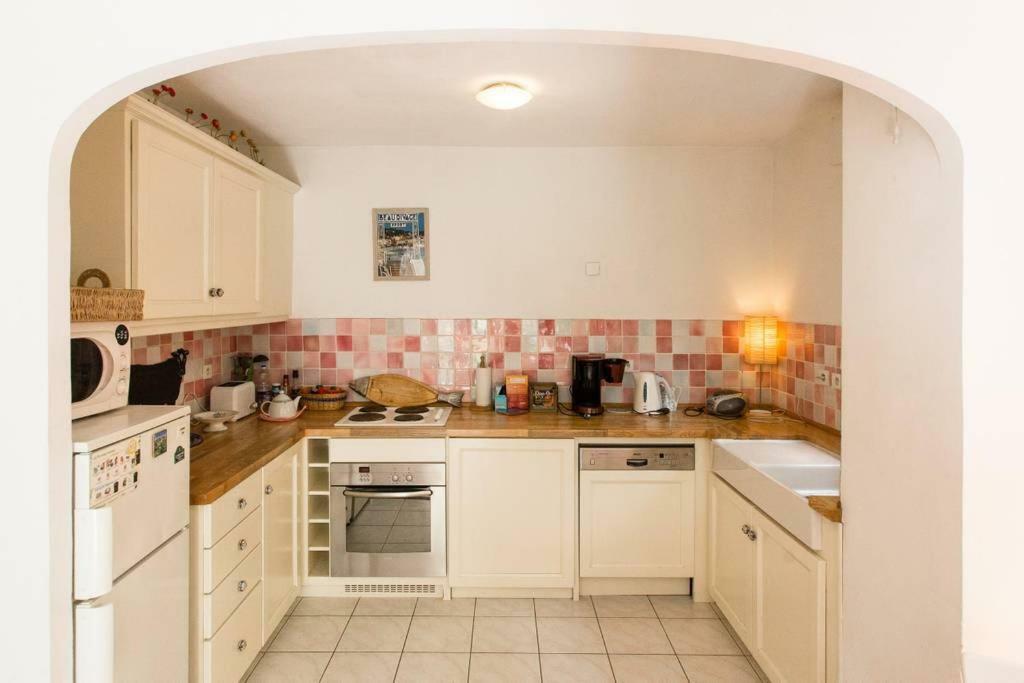 Villa Soraya , Quiet Location With Big Garden Near Beach And Old Town Of Nice Exterior photo